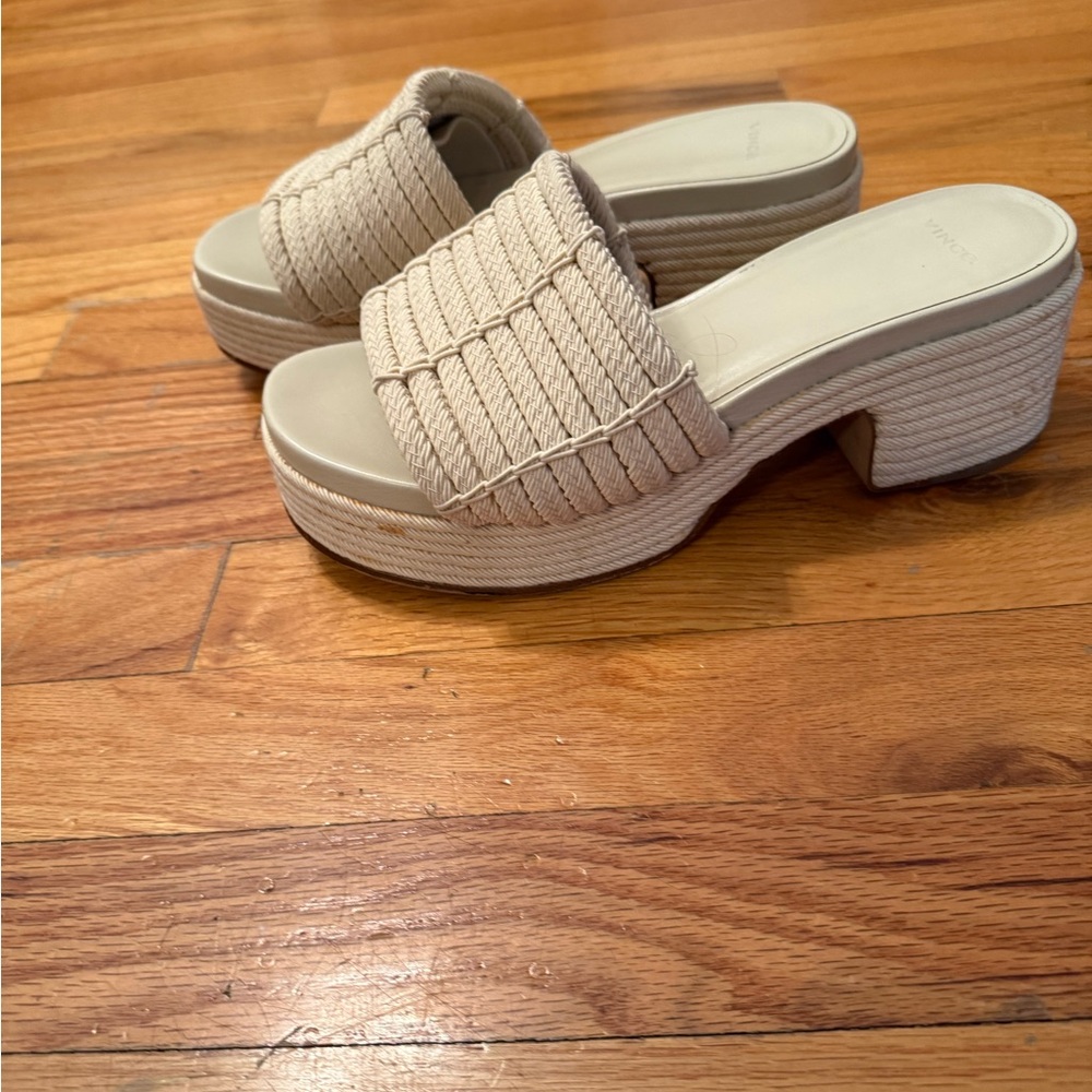 VINCE Women's Cream Platform Slide Sandals 8.5